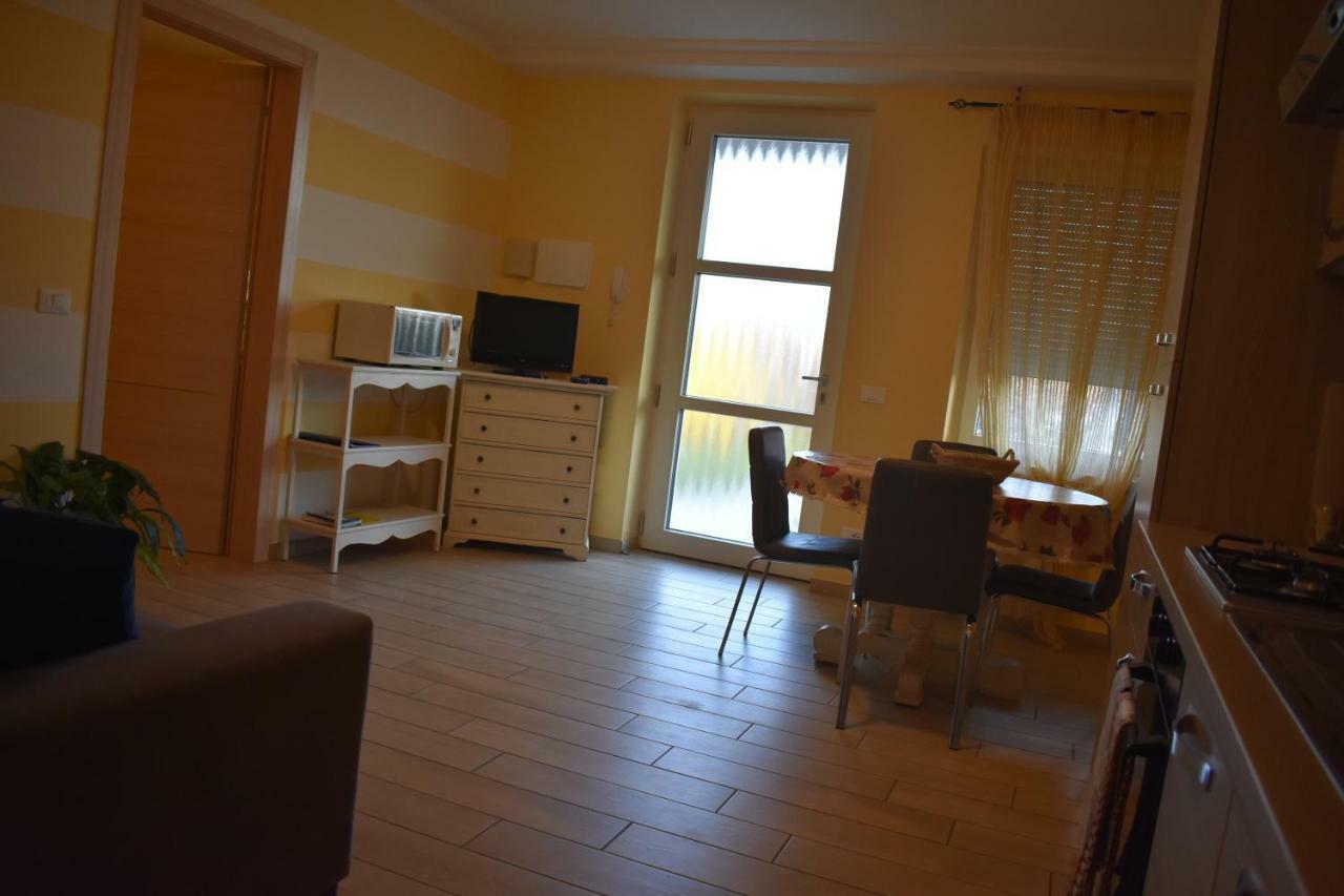 Mimosa Apartments Soiano Del Lago Ngoại thất bức ảnh